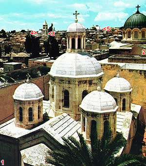 The Via Dolorosa - a rooftop view. (600x680. 175kb.)